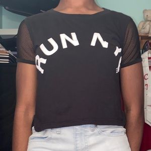 Aeropostale black cropped short sleeve